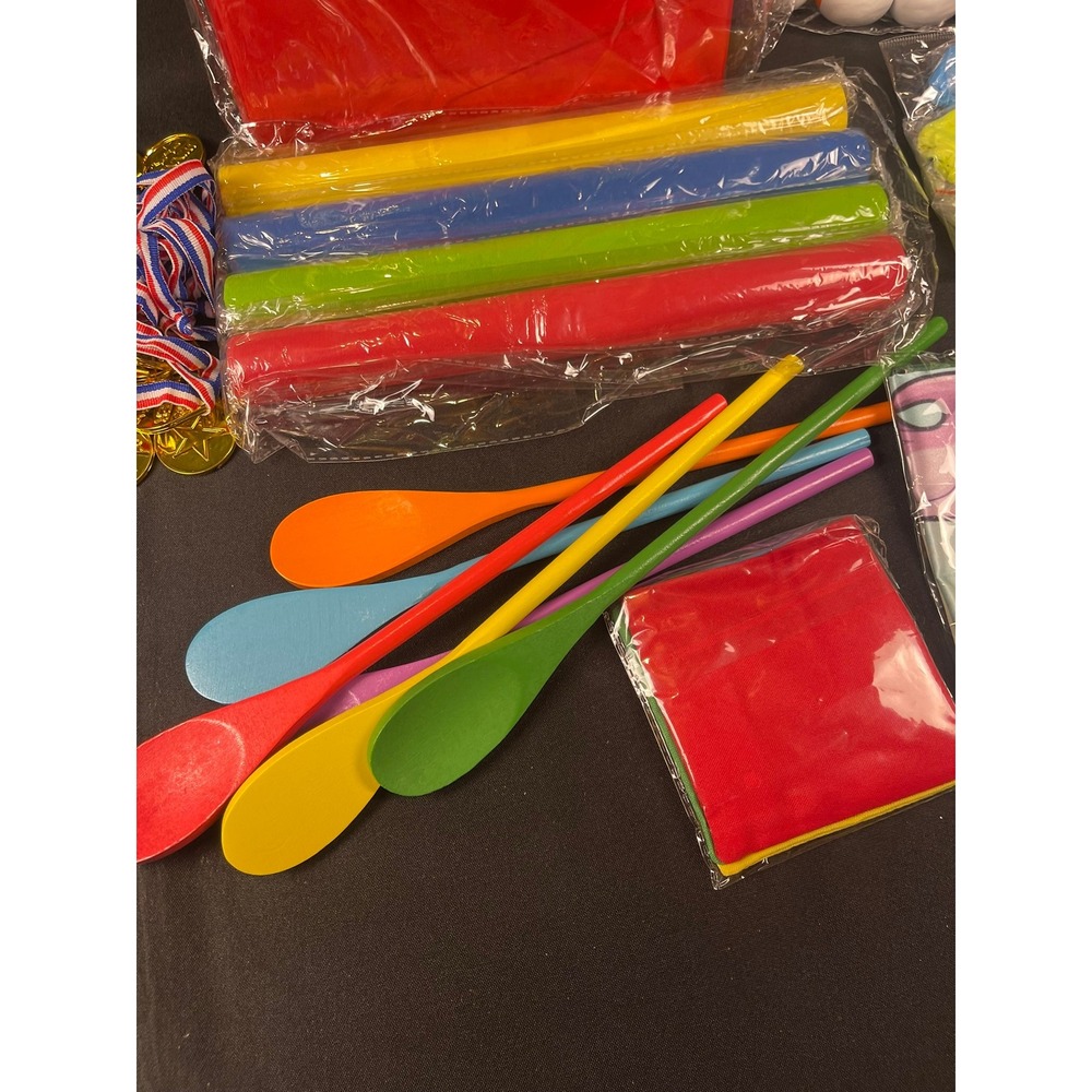 Outdoor Field Day Games Set Potato Sack Race Egg Spoon 3-Legged Race Medals NEW - Picture 3 of 6